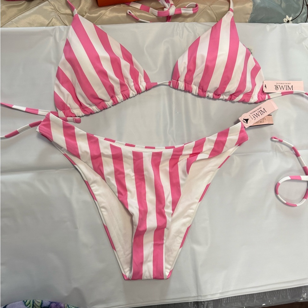 Victoria's Secret Pink and White Bikini ( selling as a set ) brand new